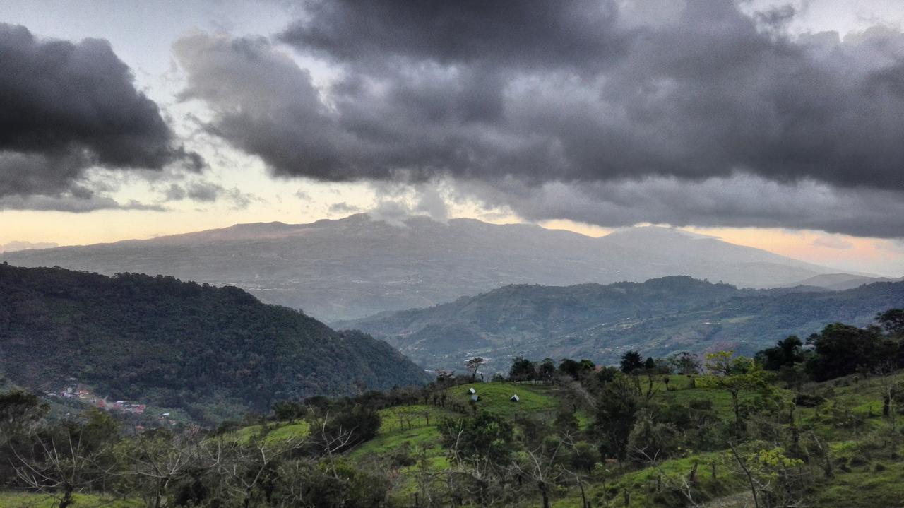 Finca Queveri Orosí Exteriör bild